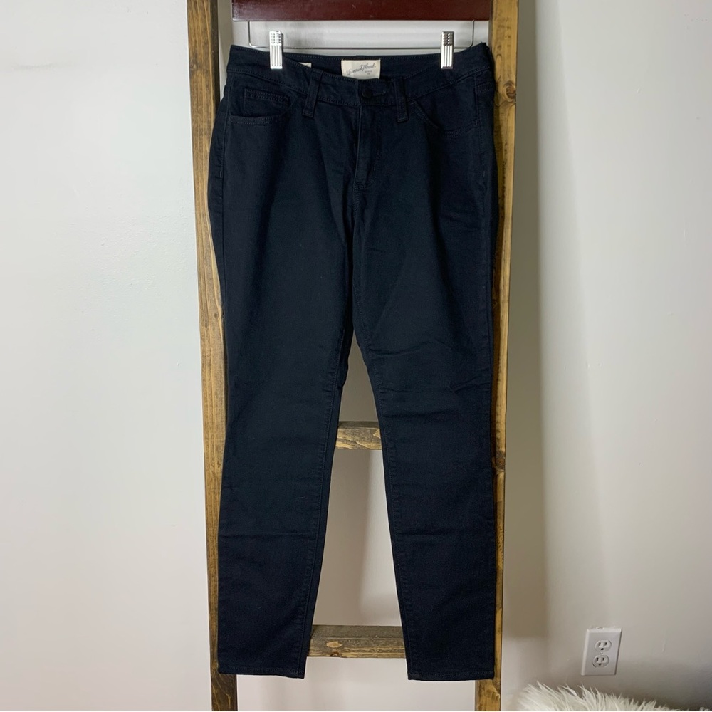 Universal Thread Black Mid Rise Curvy Skinny Jeans